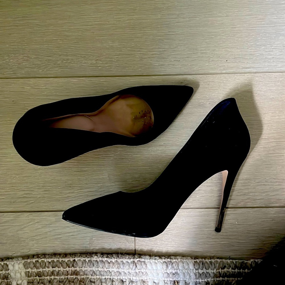 CASSEDY ALDO SUEDE POINTED HEELS
